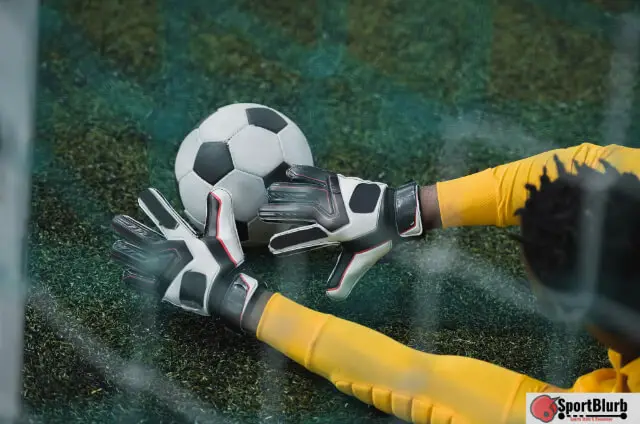 Football Gloves For Rain