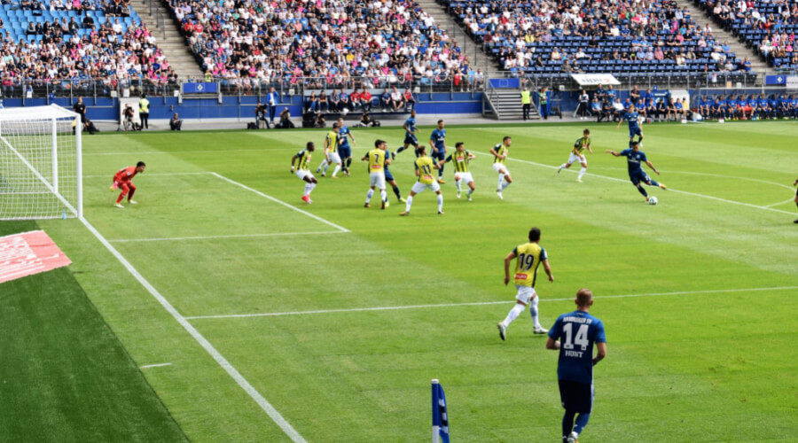 The Tactical Moves Of The Box To Box Midfielder 