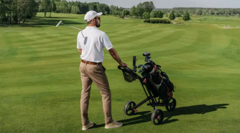 How To Arrange A Golf Bag With 14 Slot (Explained!) - SportBlurb