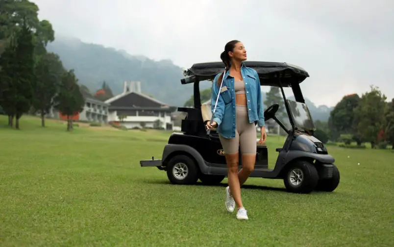 Pros And Cons Of Being A Beverage Cart Girl At A Golf Course